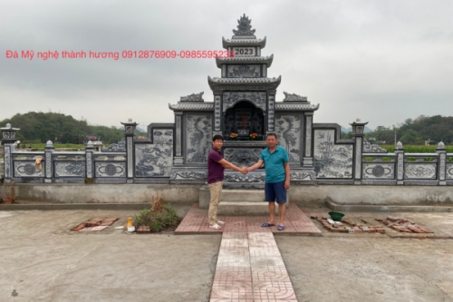 BÀN GIAO LĂNG THỜ ĐÁ CHO GIA ĐÌNH ANH QUANG